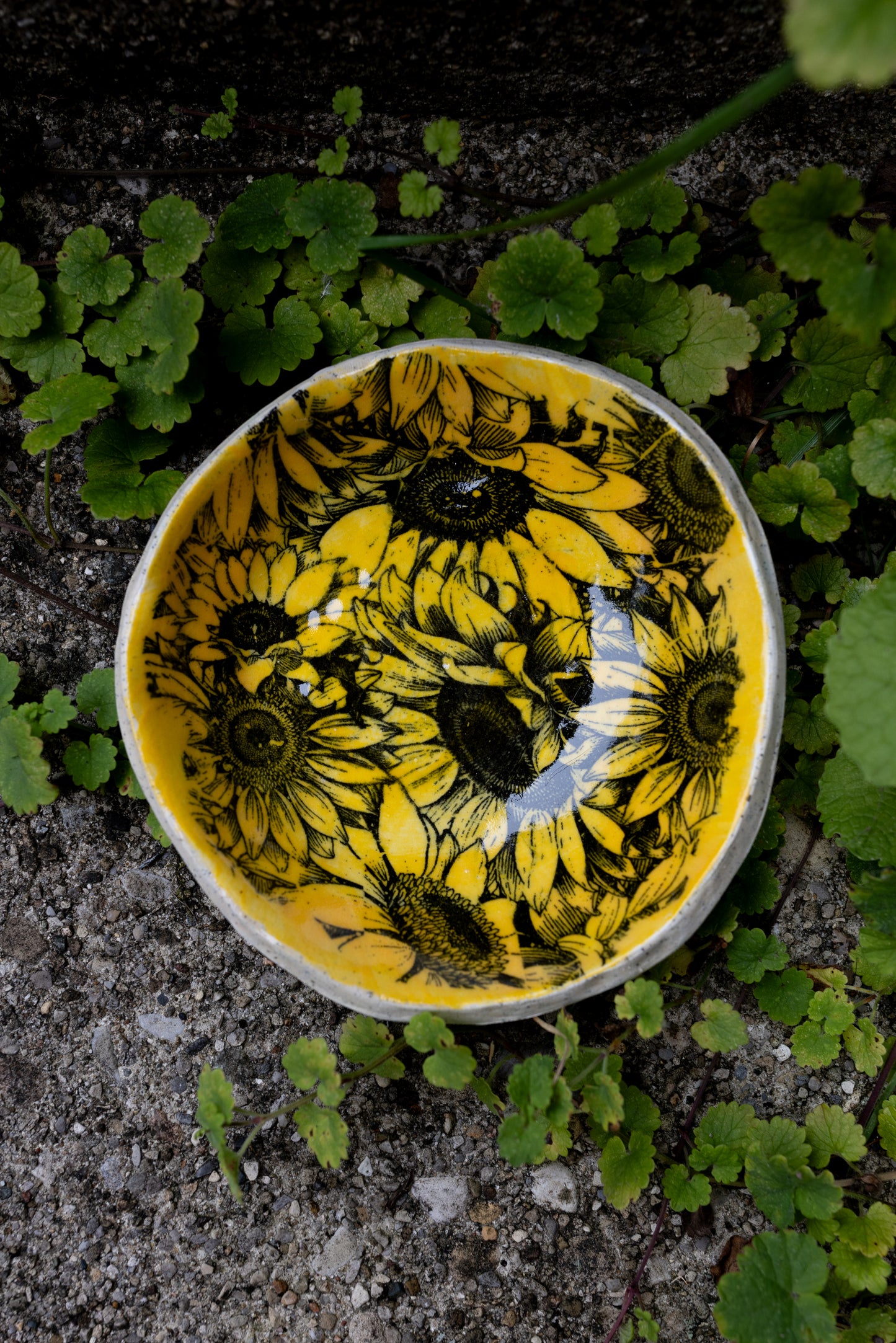 Sunflower Trinket Dish • 4.5"